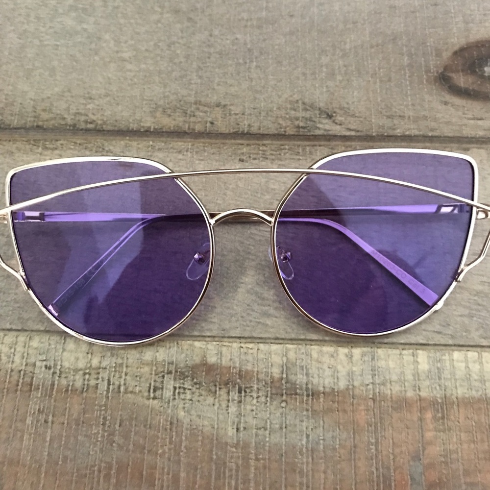 Sun glasses - Picture 2 of 5